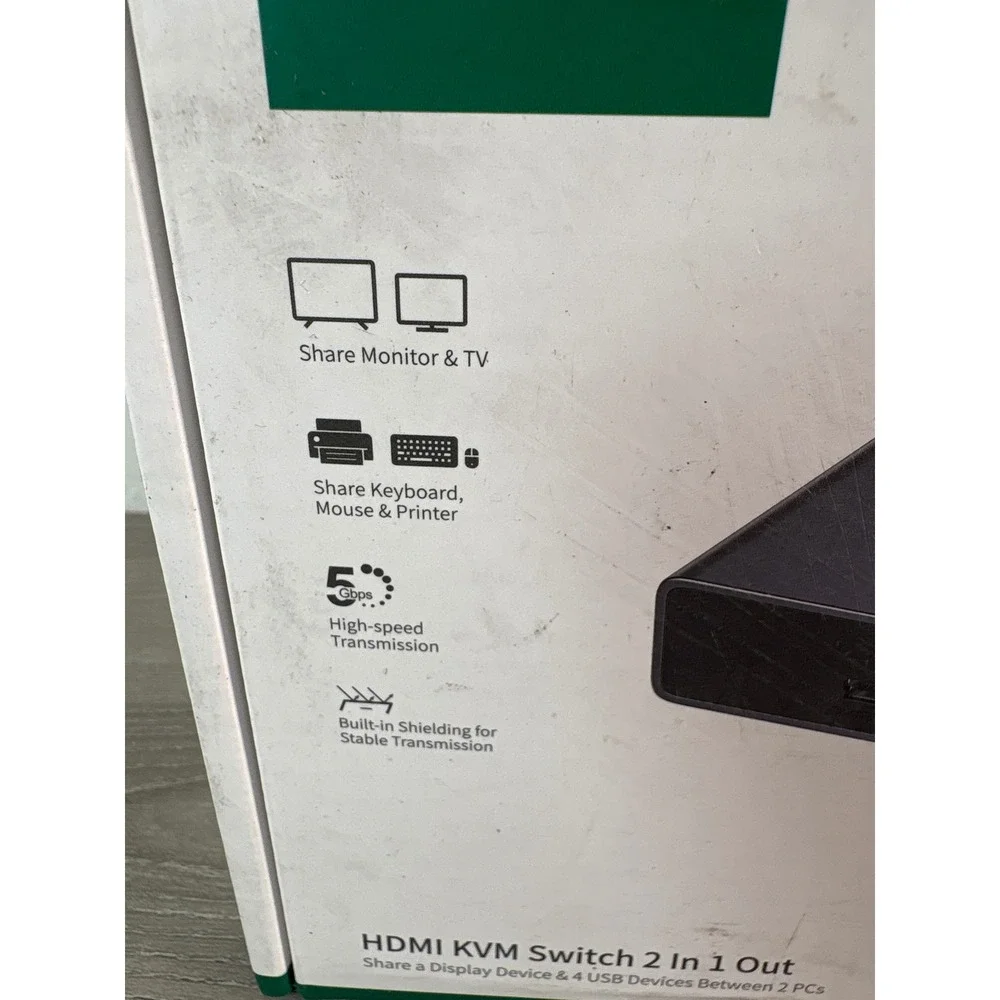 UGREEN 8K@60Hz HDMI KVM Switch 2 In 1 Out Display & 4 USB Between 2 PCs‎